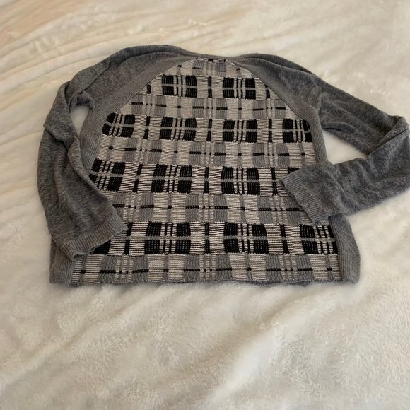 Two Sweaters - Rachel Rachel Roy and Jessica Simpson Gray Sweaters Size M - Picture 13 of 16